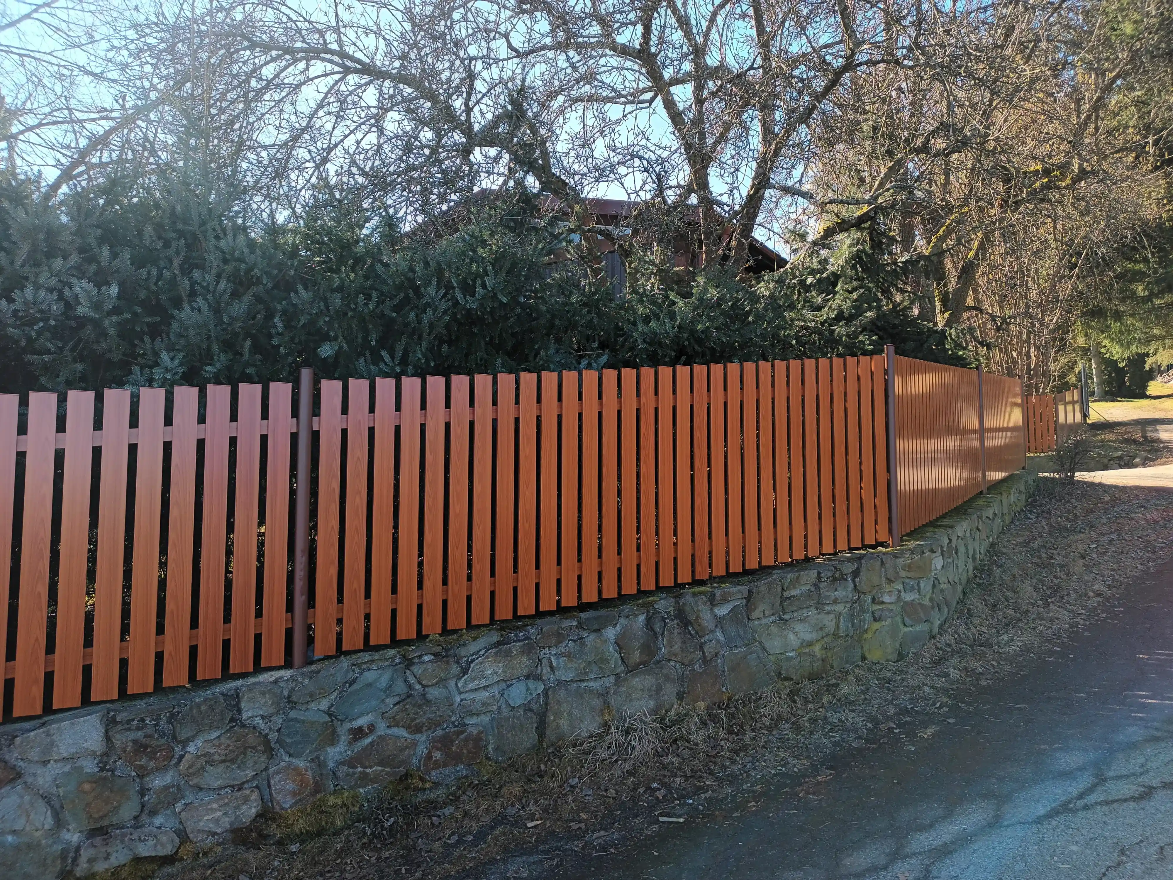 Hliníkový plot Rolux
